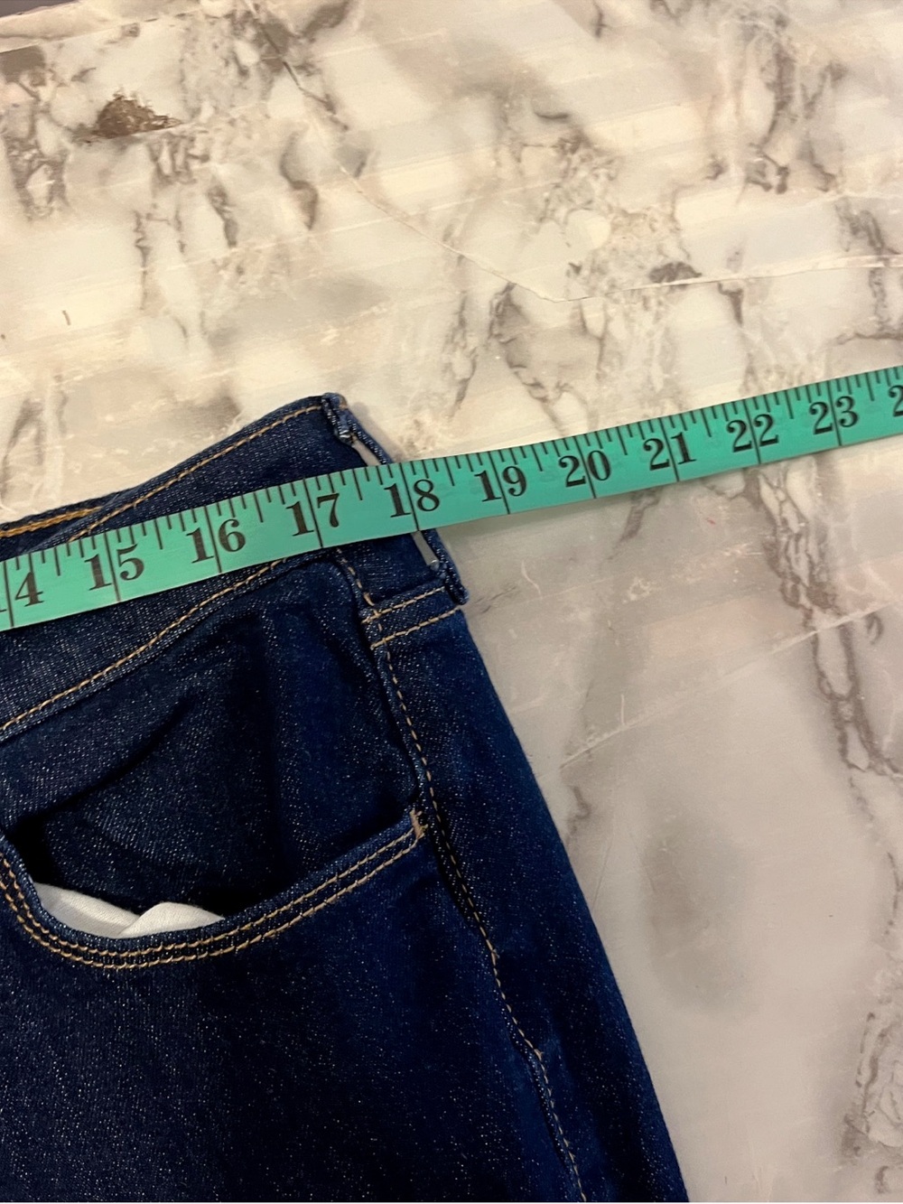 OLD NAVY Mid Rise WOW  Bootcut Jeans in Deep Indigo size 14 PETITE - Picture 5 of 11